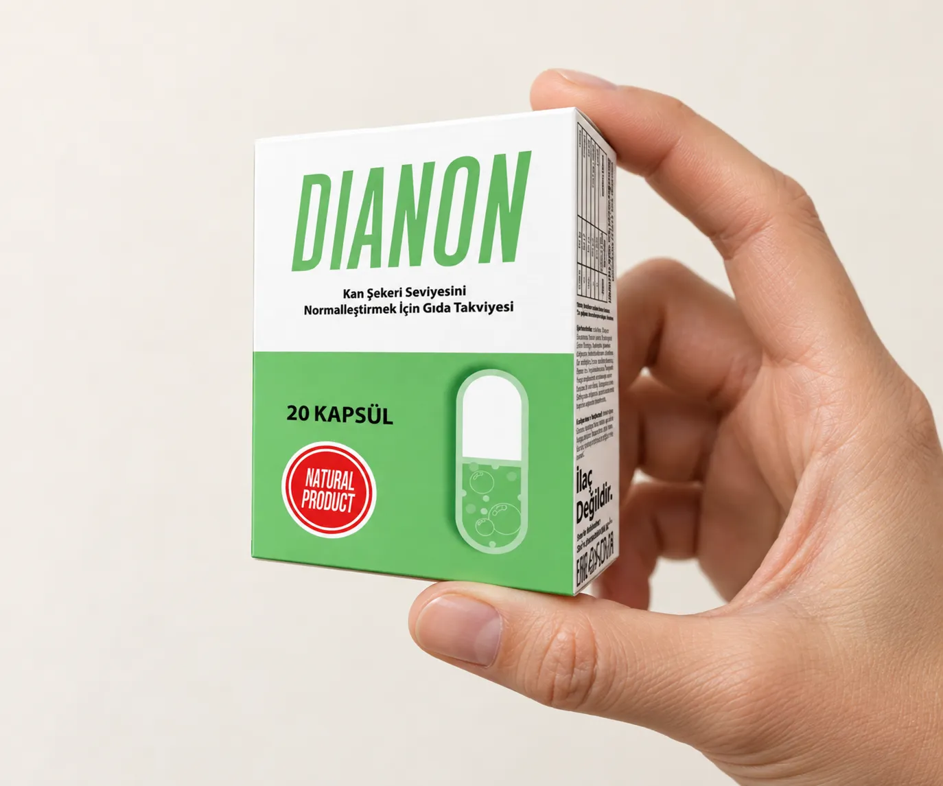 Dianon — Verpackung in der Hand